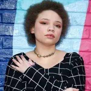 Mikaela Spielberg | биография, рост, вес, размер сисек, фигура, возраст
